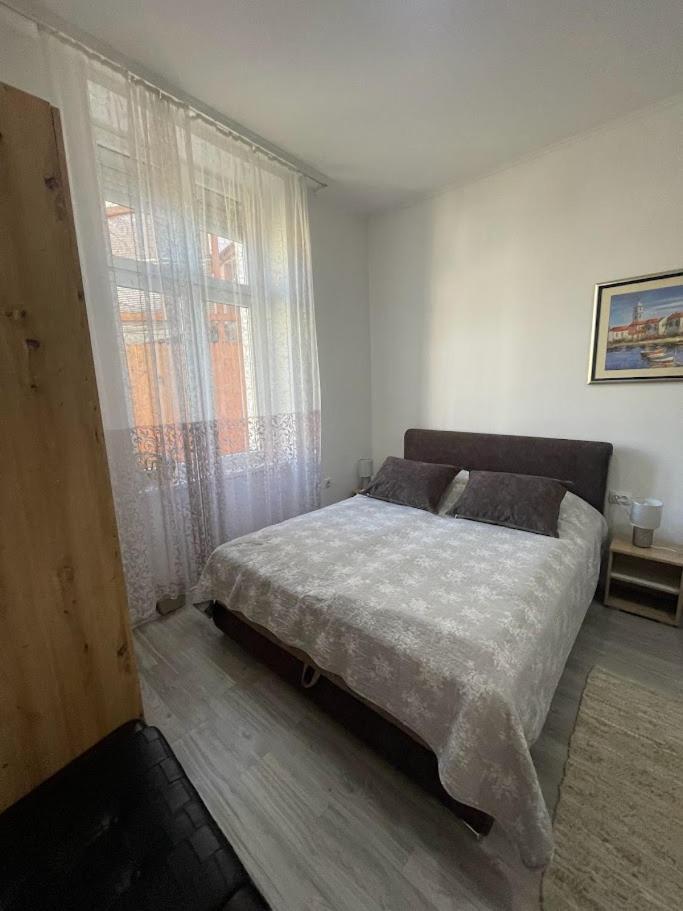 Apartment Milijana Subotica Esterno foto